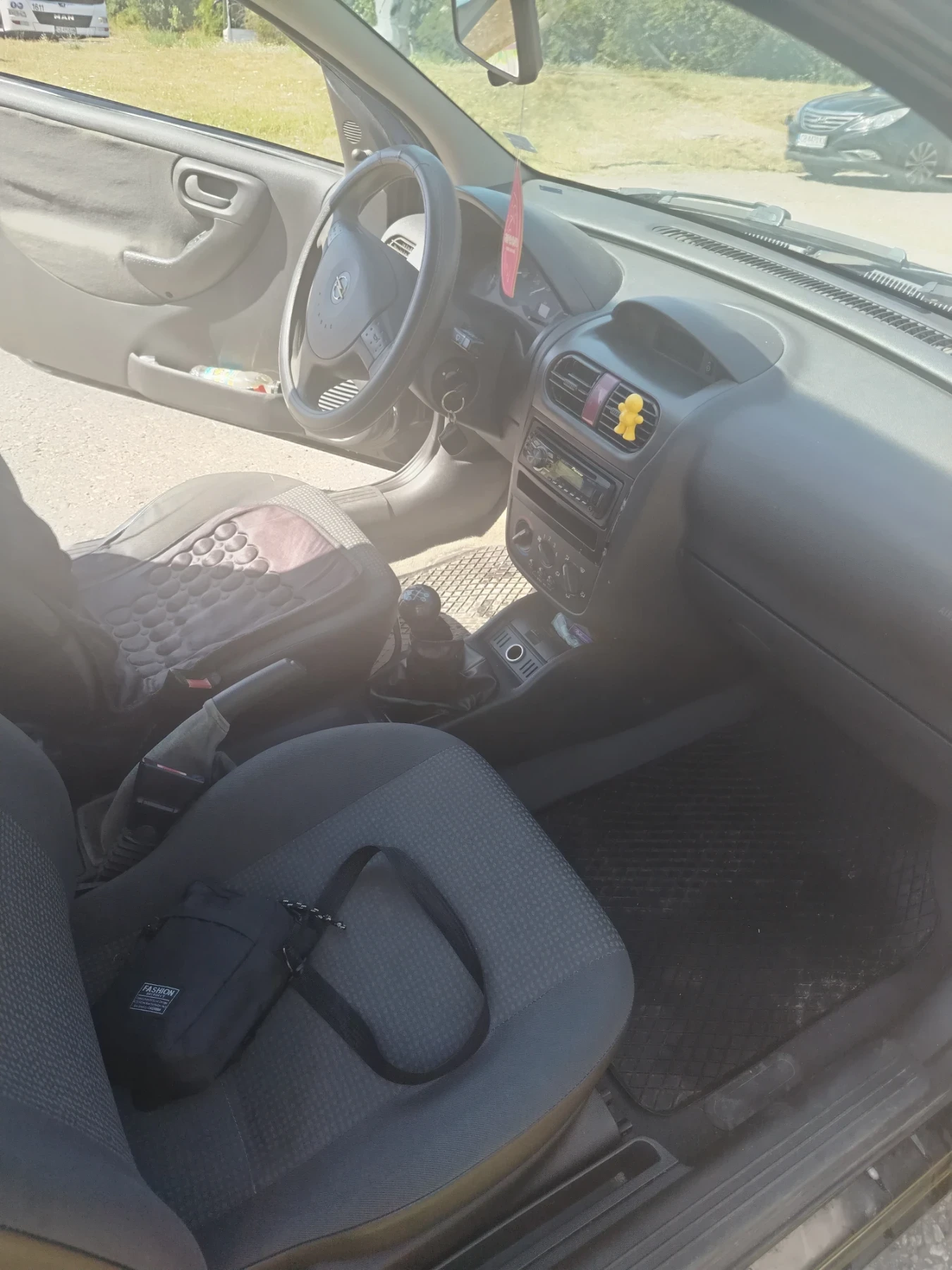 Opel Corsa 1, 2, снимка 4 - Автомобили и джипове - 55688590