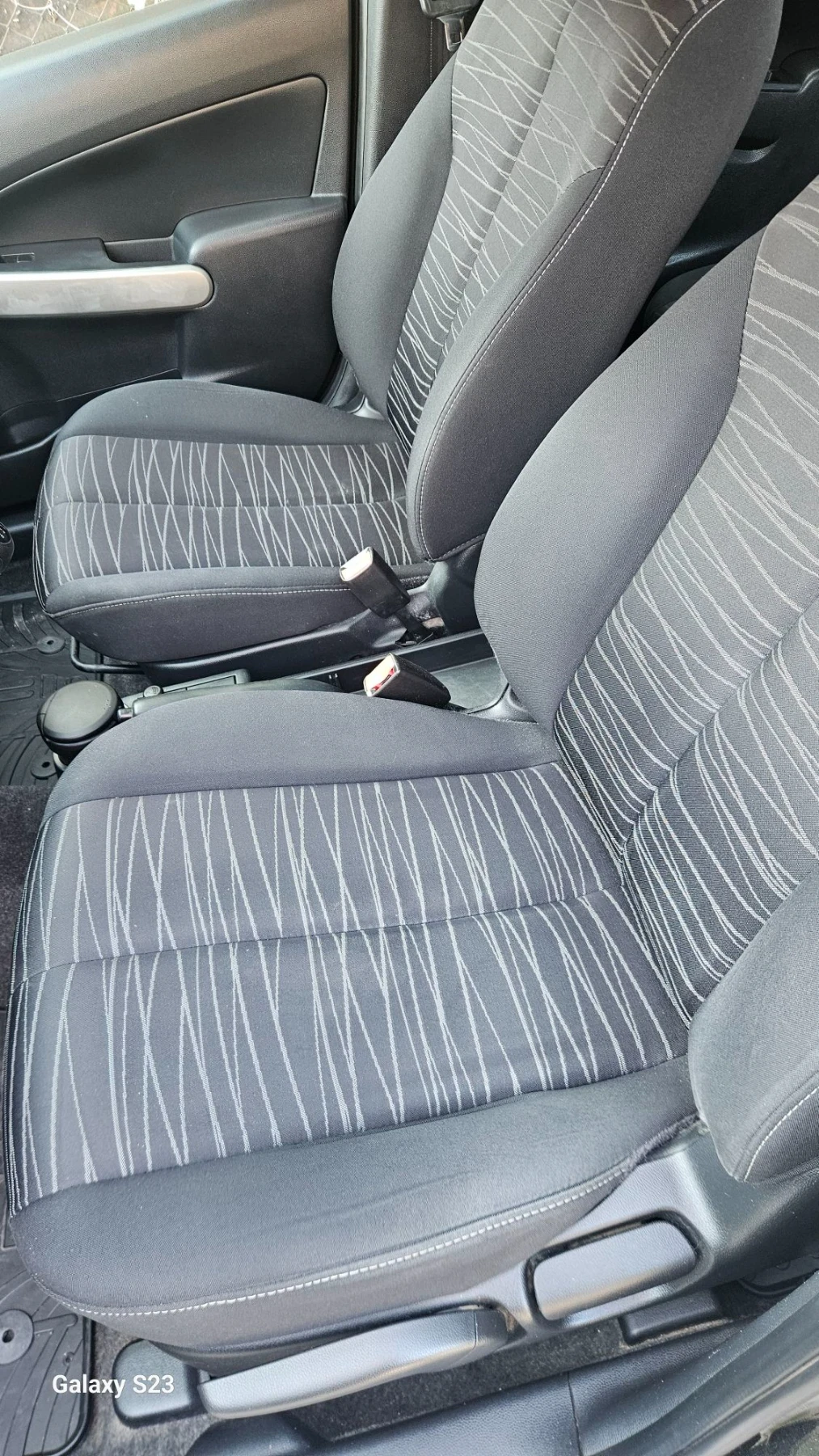 Mazda 2 1, 3 DE, снимка 8 - Автомобили и джипове - 56059860