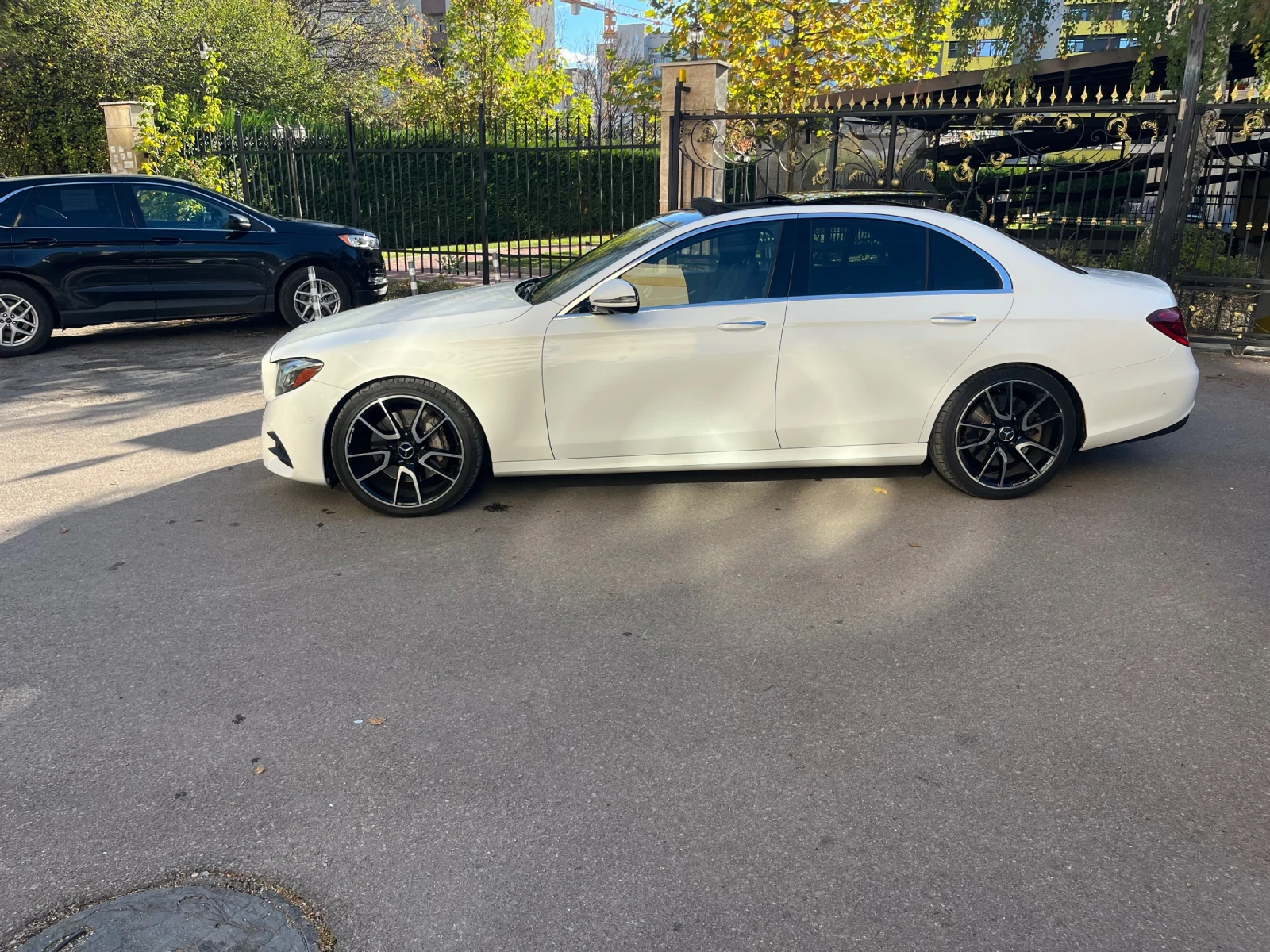 Mercedes-Benz E 400, снимка 9 - Автомобили и джипове - 56626930