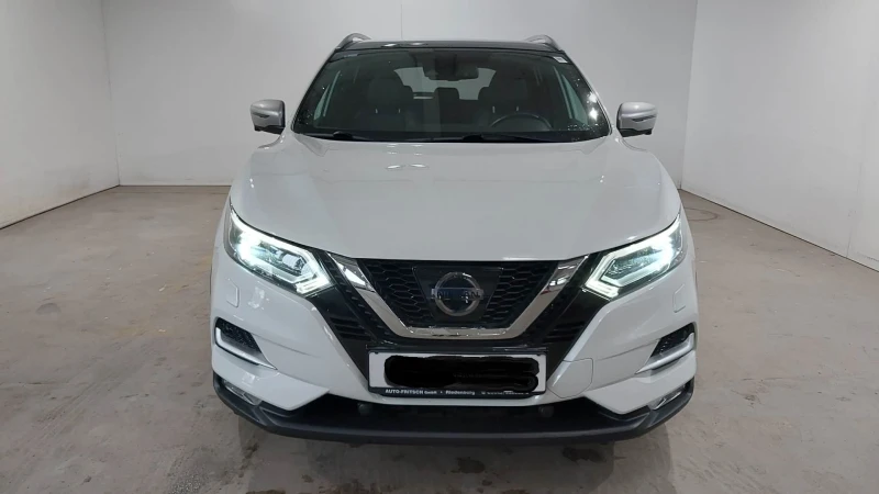 Nissan Qashqai Germany* 1, 6 DGI-T Tekna+ * Pano* Kam360* LED* Ke, снимка 2 - Автомобили и джипове - 47702202