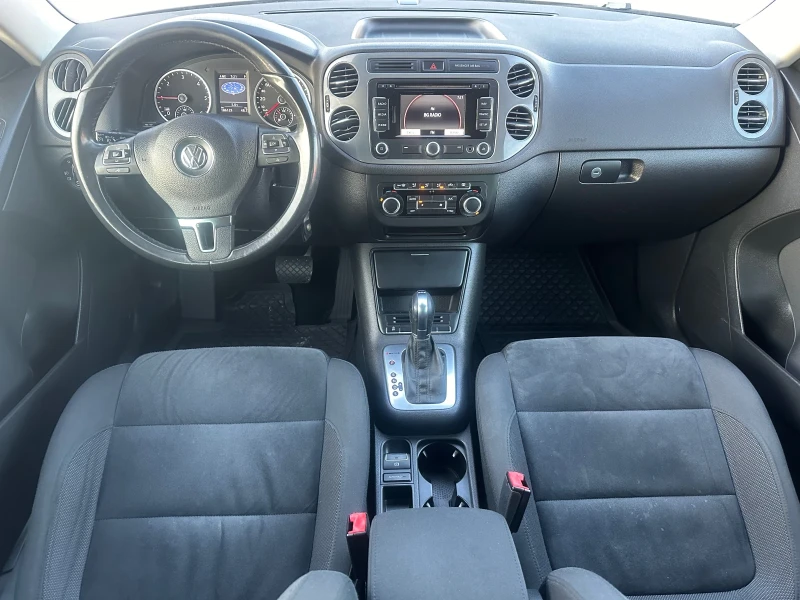 VW Tiguan 2.0 TDI NAVI, снимка 9 - Автомобили и джипове - 49363638