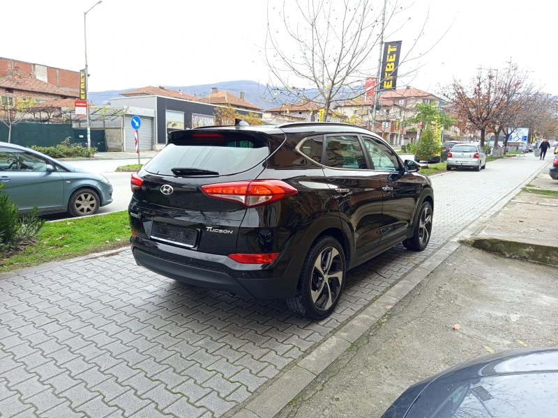 Hyundai Tucson Automatic 1.7crdi, снимка 5 - Автомобили и джипове - 52583735