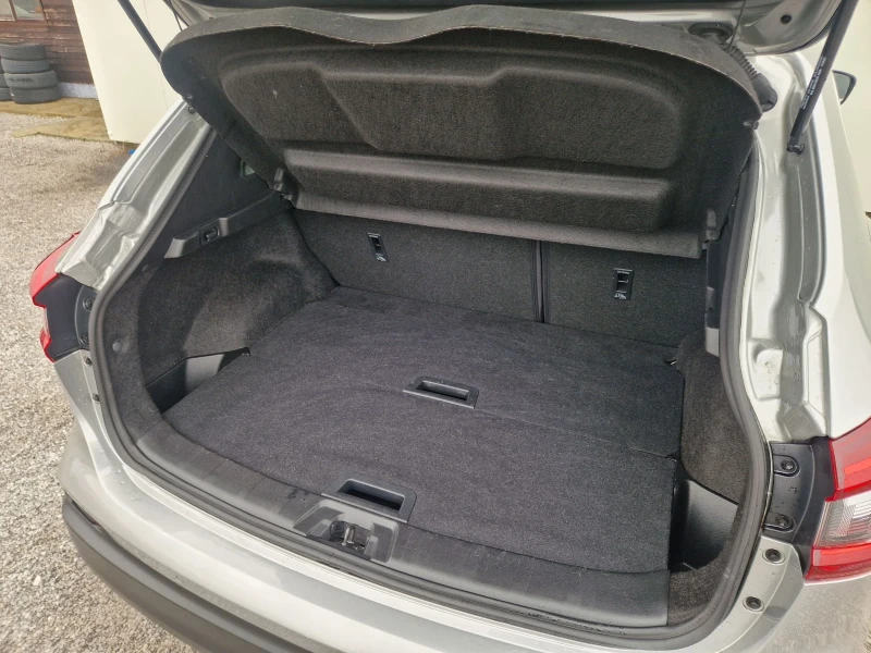 Nissan Qashqai 1.3Turbo Tekna Full 100000km , снимка 12 - Автомобили и джипове - 53493431