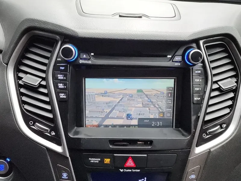 Hyundai Santa fe Diesel 2.0 4Wd Premium, снимка 14 - Автомобили и джипове - 53349245