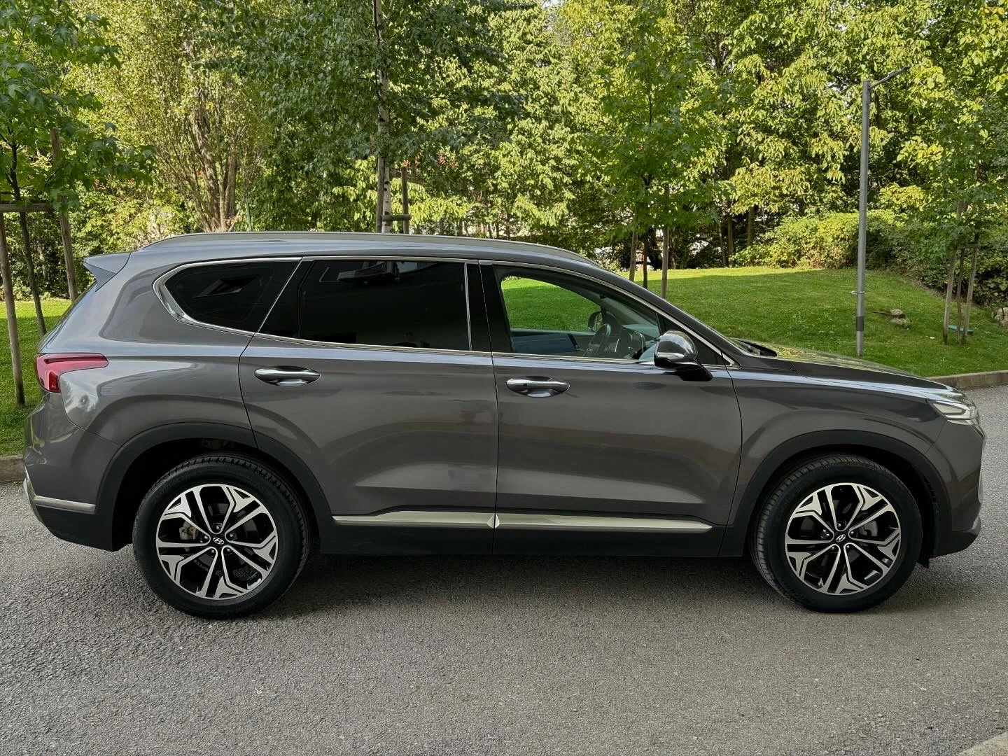 Hyundai Santa fe 2.2CRDI / ПАНОРАМА / HEAD UP - изображение 8