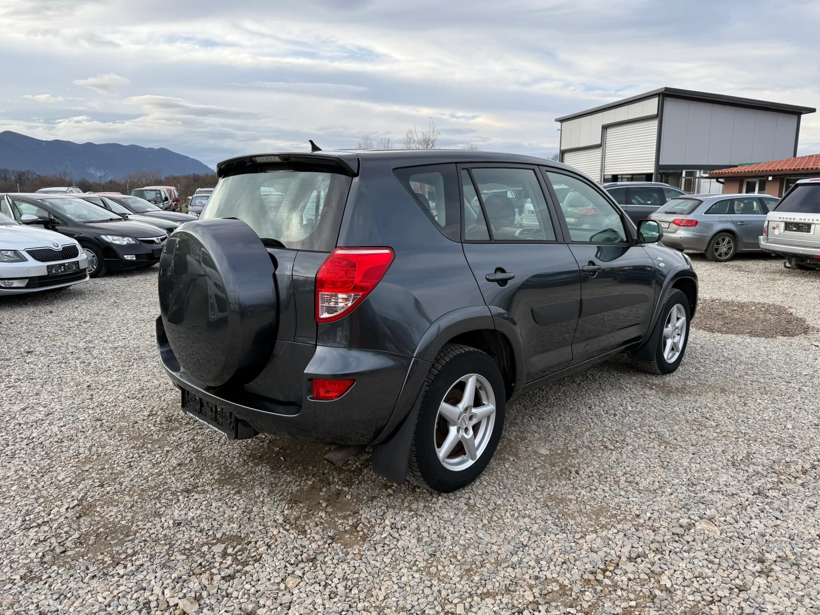 Toyota Rav4 2.2D-4D-177PS-4x4 - изображение 5