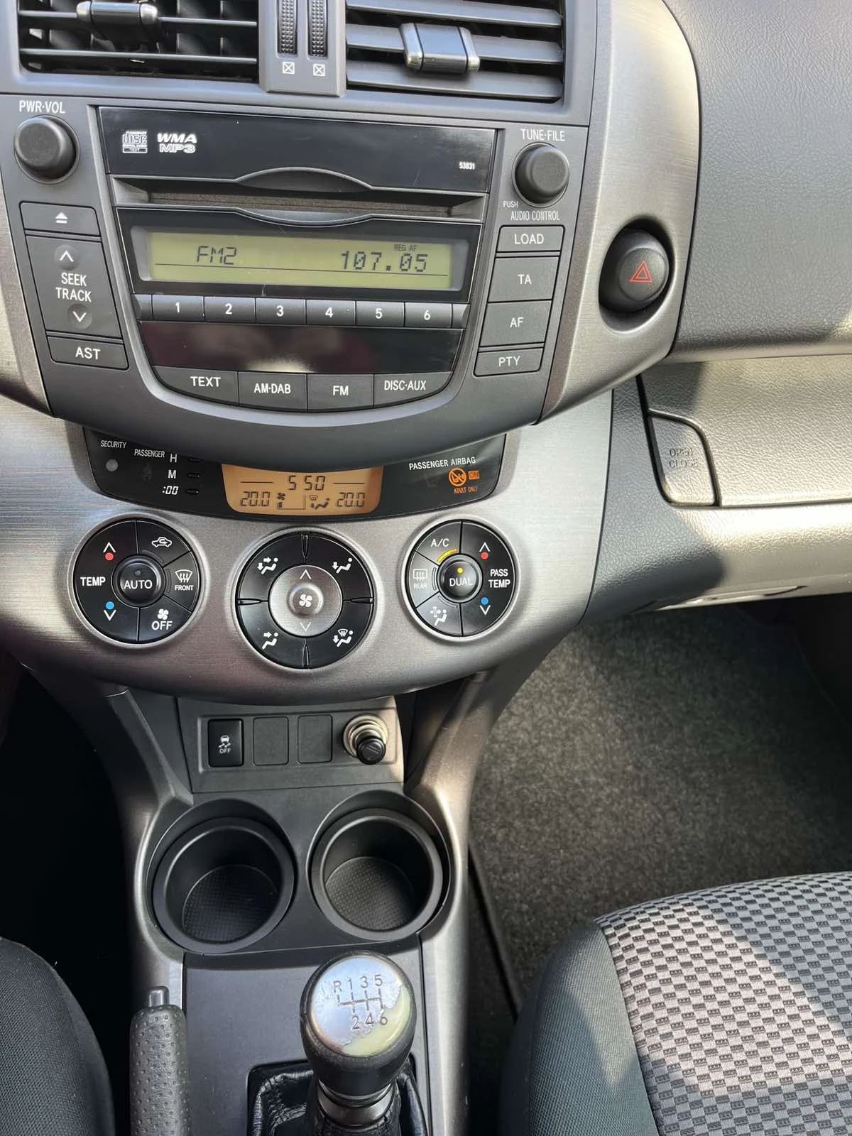 Toyota Rav4 2.2 D4D-150ks-4x4 - изображение 10