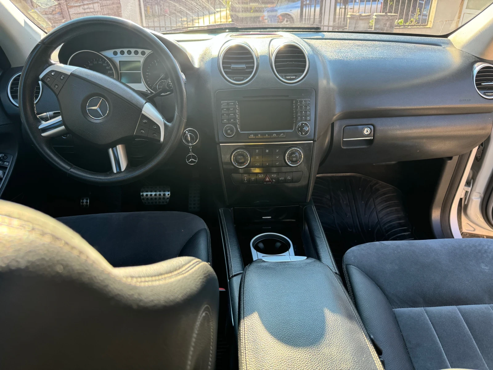 Mercedes-Benz ML 320  - изображение 4