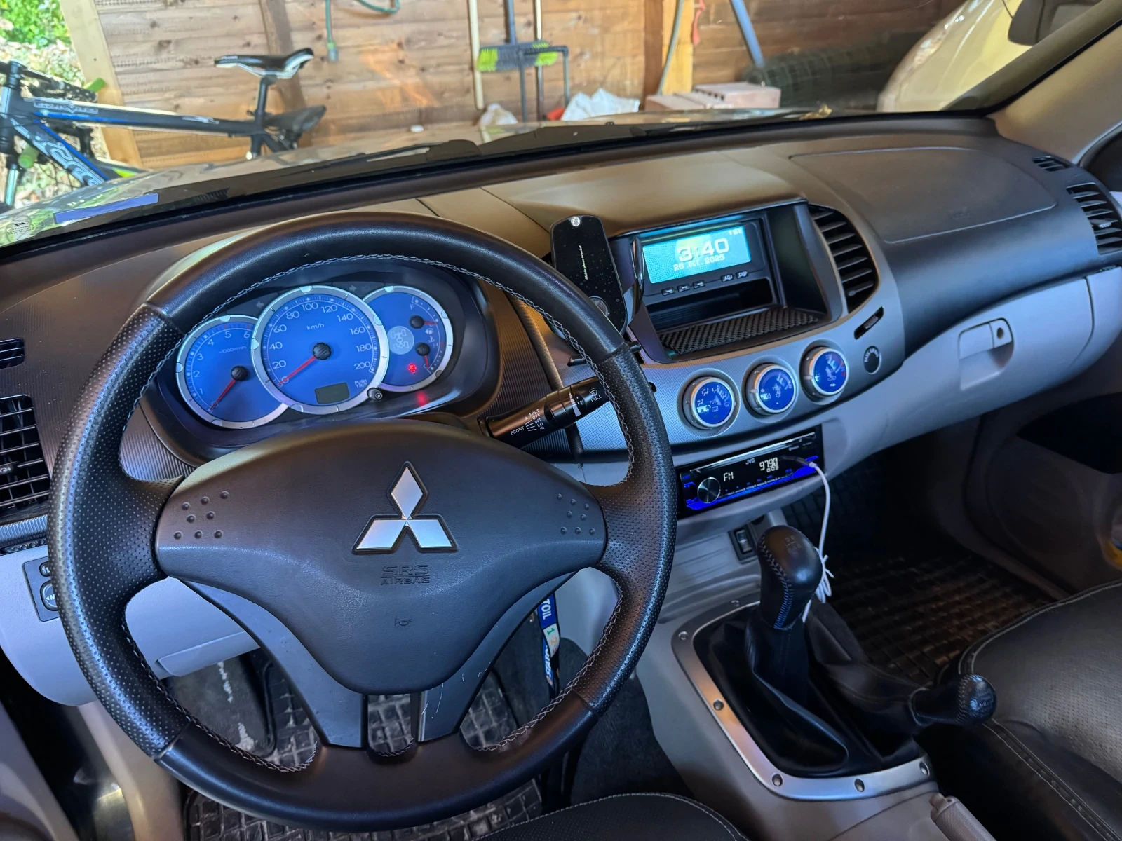 Mitsubishi L200 Пикап - изображение 10