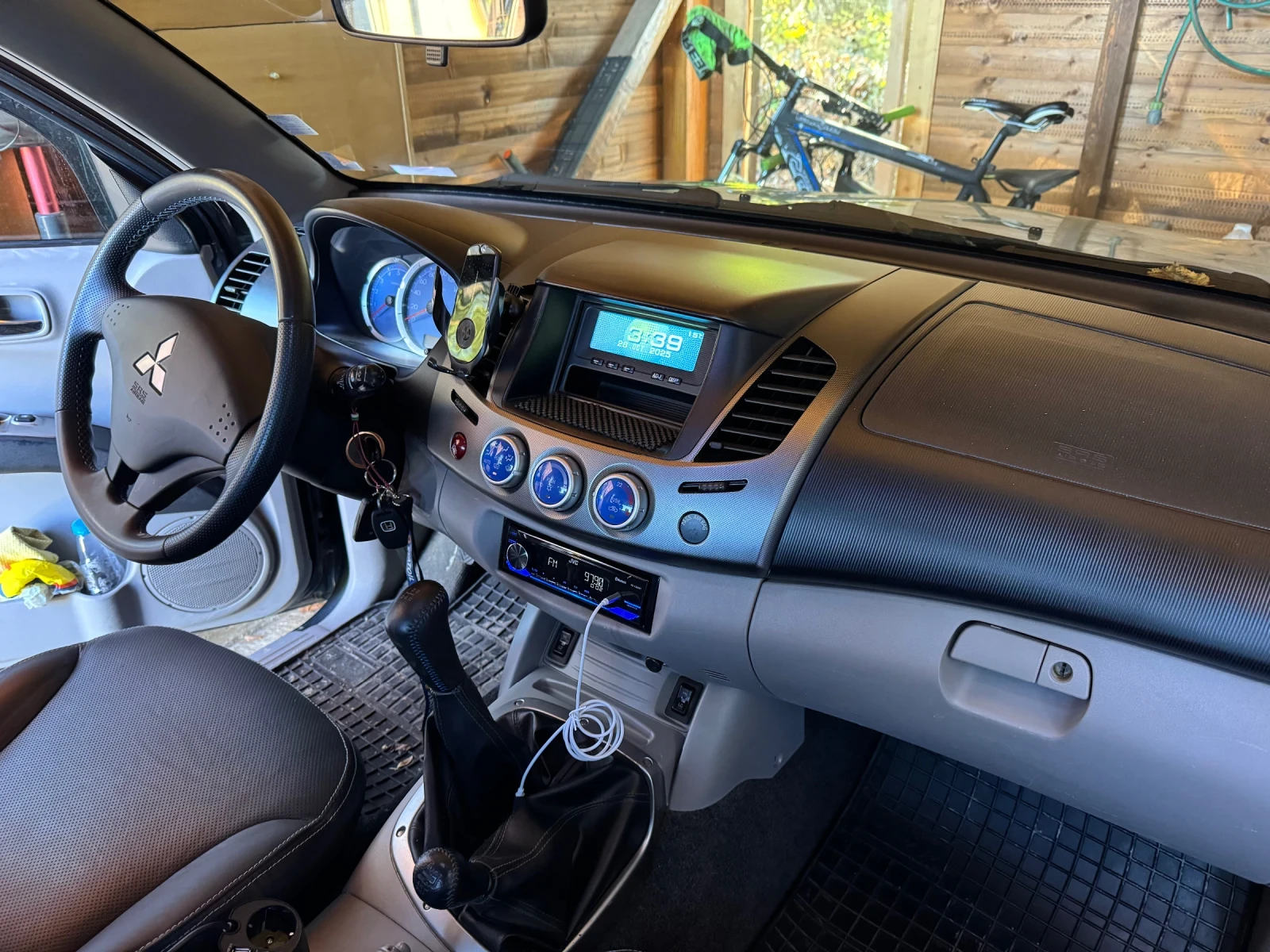 Mitsubishi L200  | Mobile.bg   12