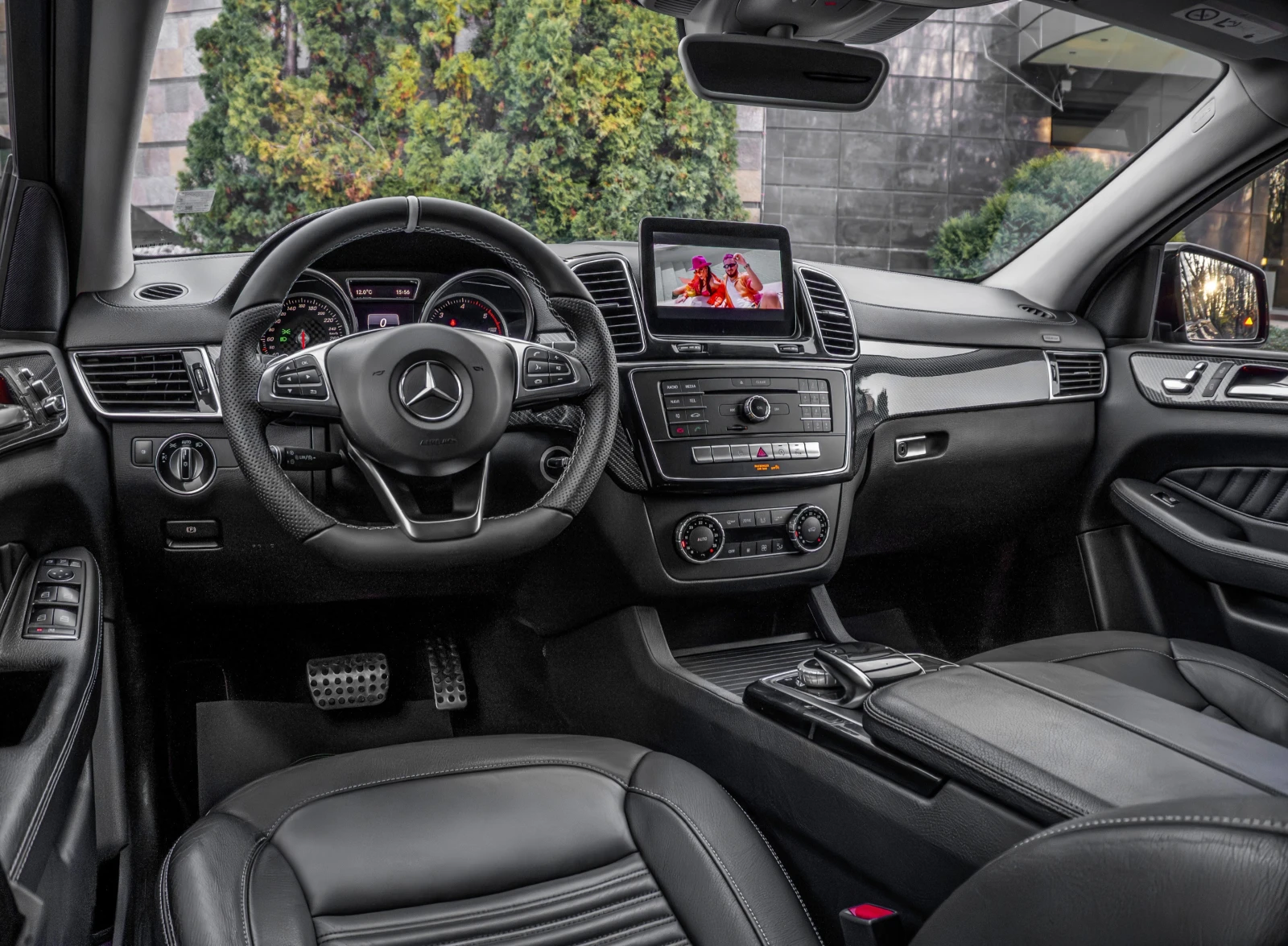 Mercedes-Benz GLE 350 d* COUPE* 4MATIC* AMG* CARBON* 3XTV* NIGHT* 360CAM | Mobile.bg � ����������� 14