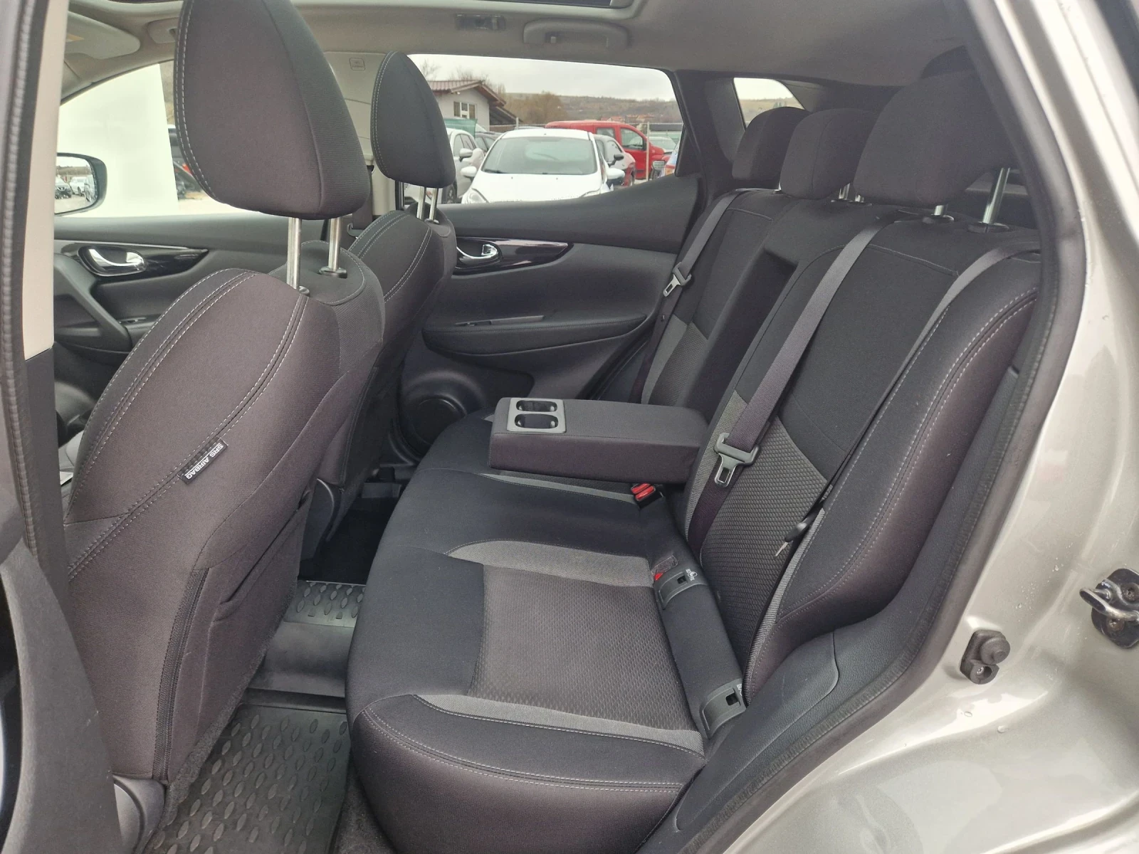 Nissan Qashqai 1.3Turbo Tekna Full 100000km  - изображение 10