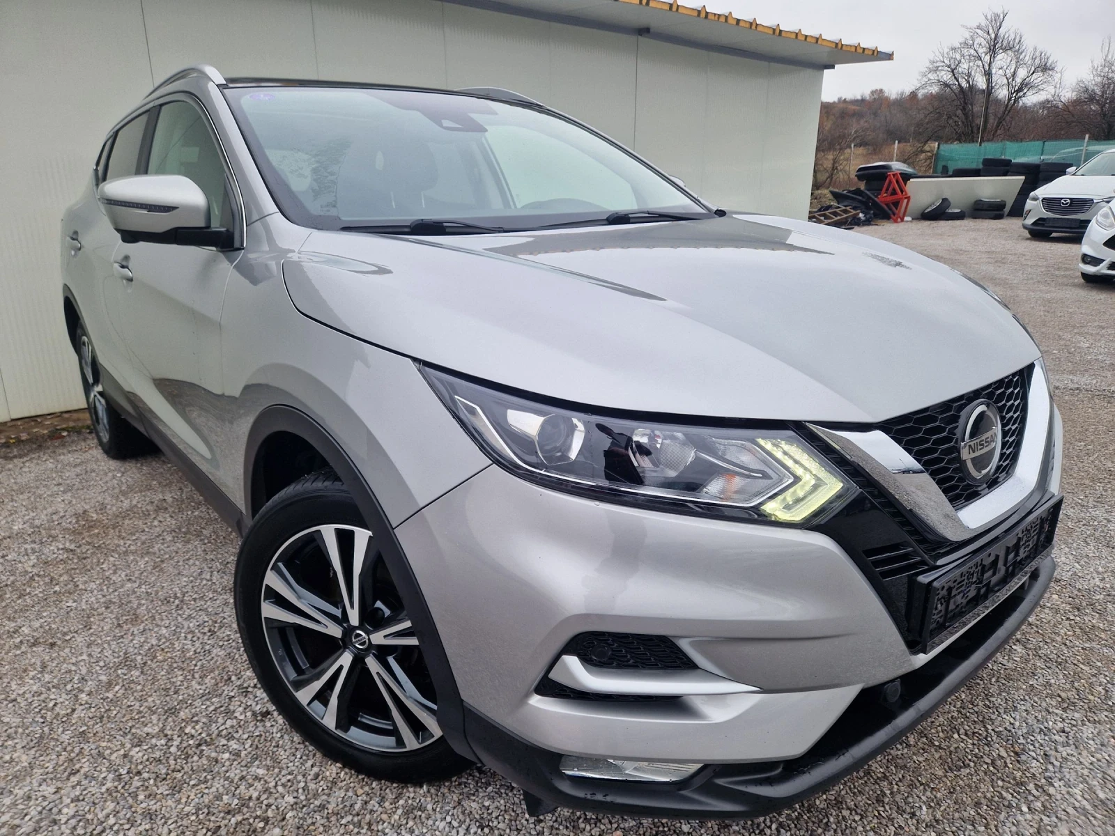 Nissan Qashqai 1.3Turbo Tekna Full 100000km  - изображение 3