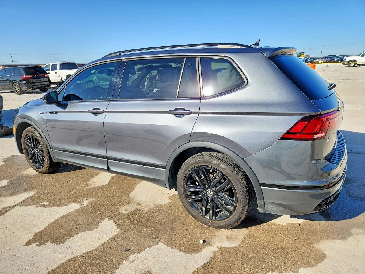 VW Tiguan 2.0l Volkswagen Se R-Line Black FWD | Mobile.bg � ����������� 2