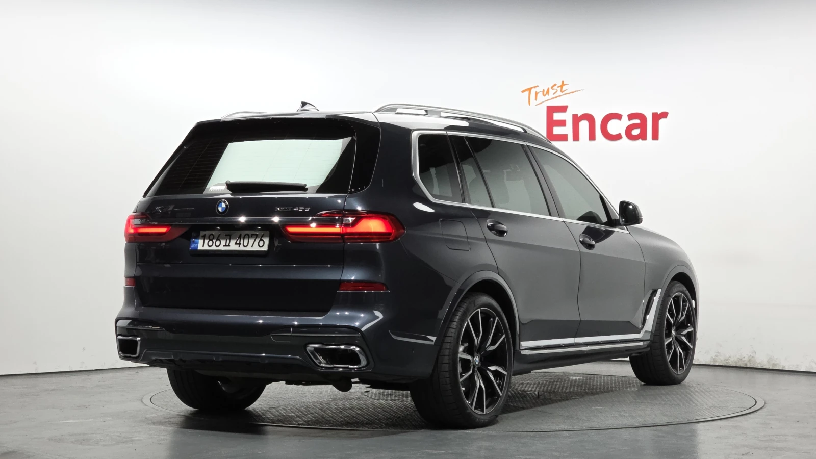 BMW X7 xDrive40d* BOWERS & WILKINS* 360* HUD* КРАЙНА ЦЕНА, снимка 2 - Автомобили и джипове - 55367124