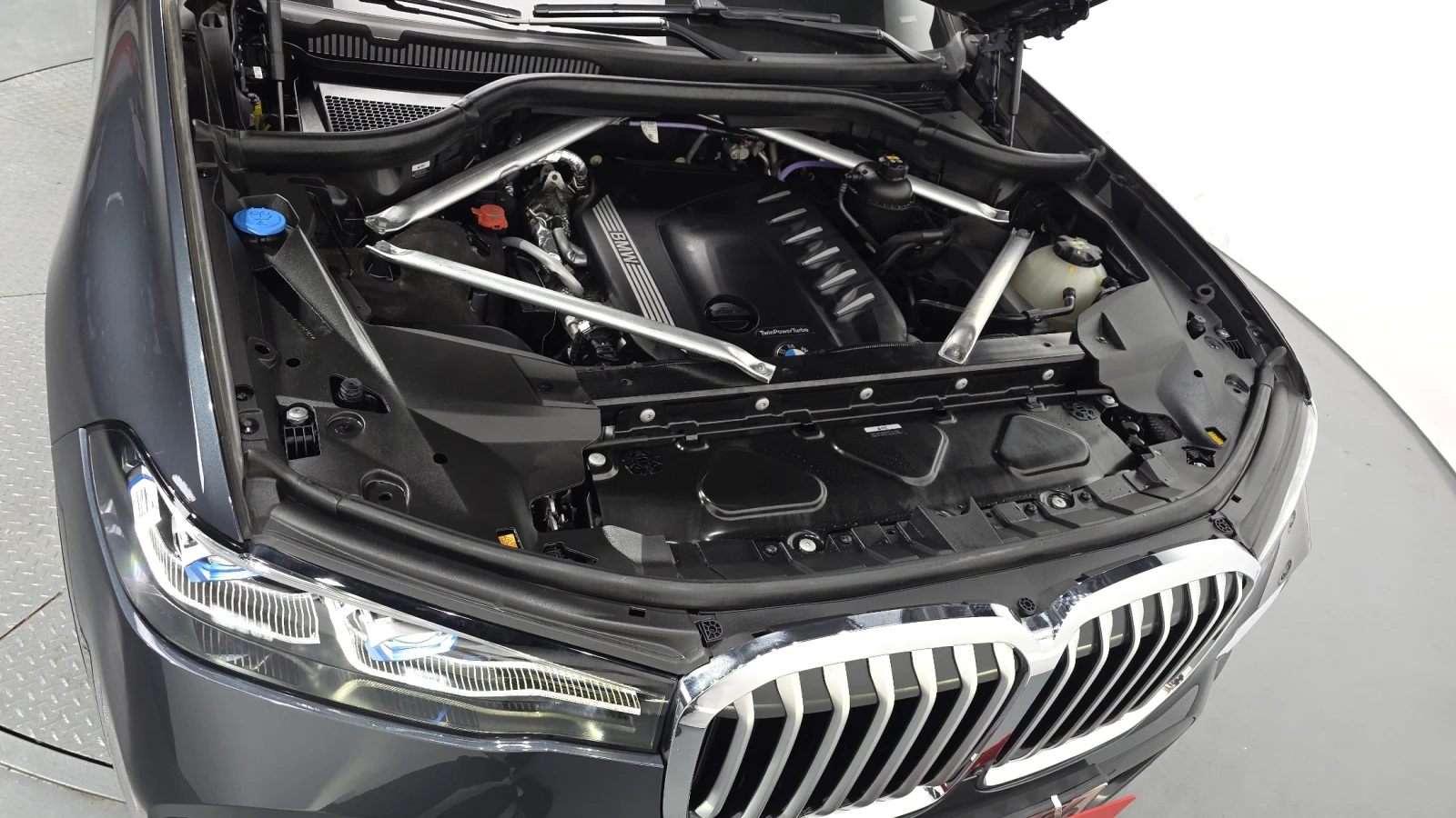 BMW X7 xDrive40d* BOWERS & WILKINS* 360* HUD* КРАЙНА ЦЕНА, снимка 6 - Автомобили и джипове - 55367124