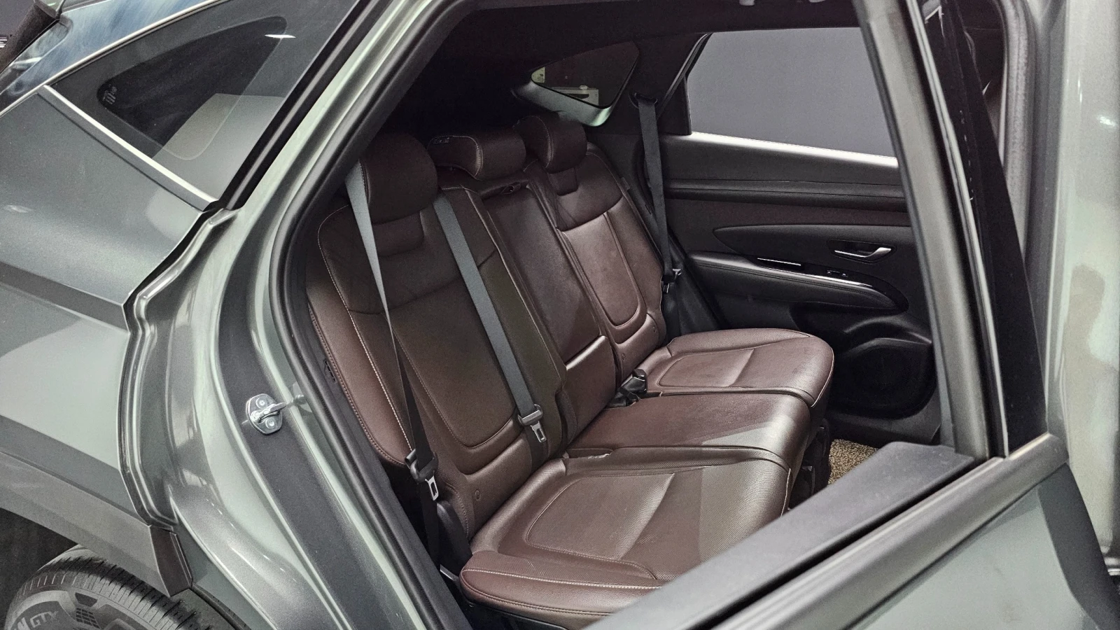 Hyundai Tucson 1.6 T-GDi Inspiration, снимка 8 - Автомобили и джипове - 55528142