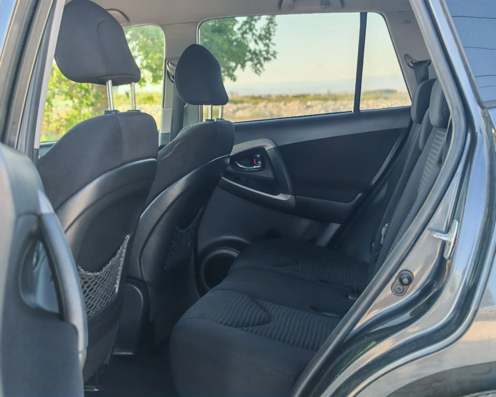 Toyota Rav4 2.2 136 �.�. �����! 4�4! �������� ���������! | Mobile.bg � ����������� 12