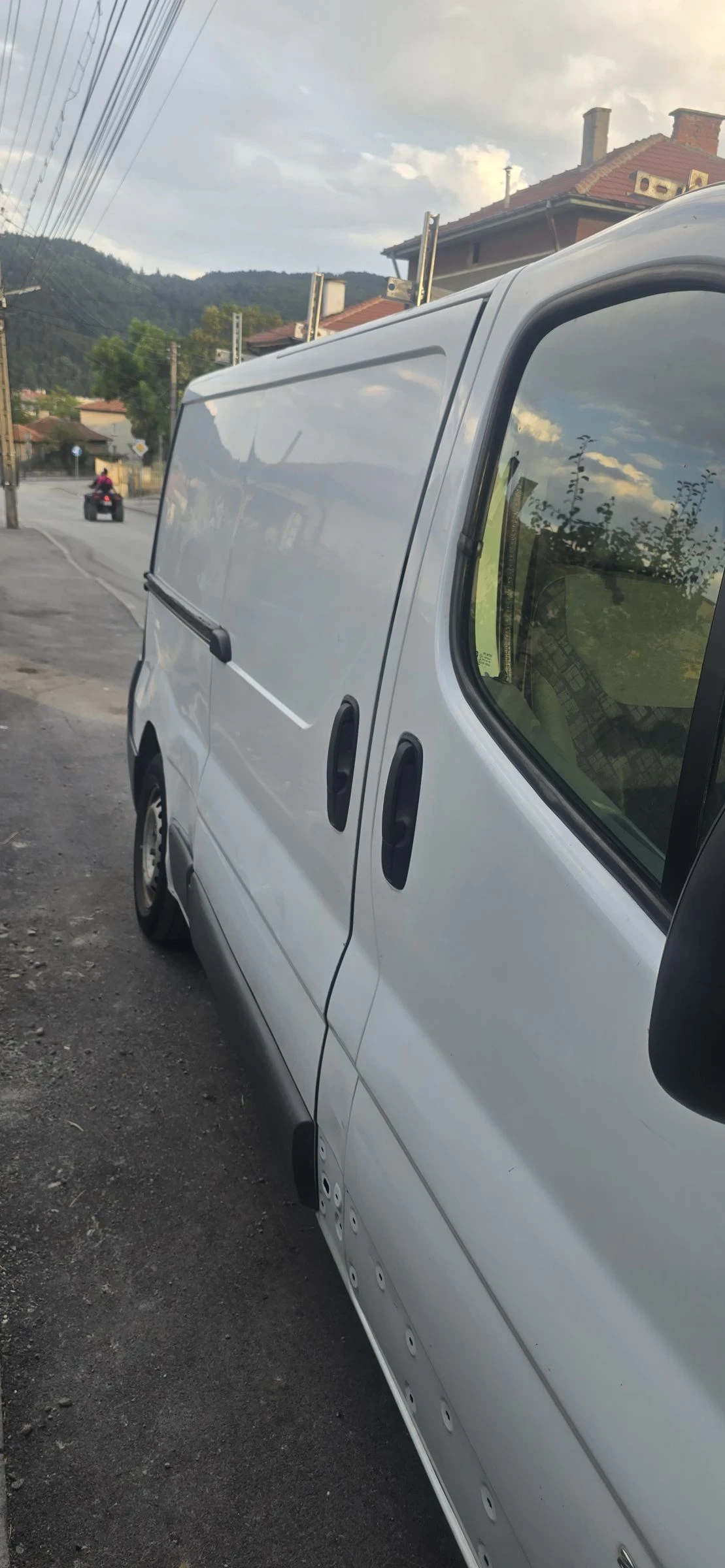 Opel Vivaro  - изображение 6