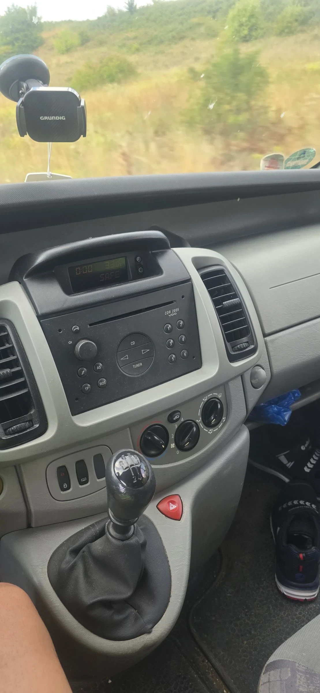 Opel Vivaro  - изображение 10