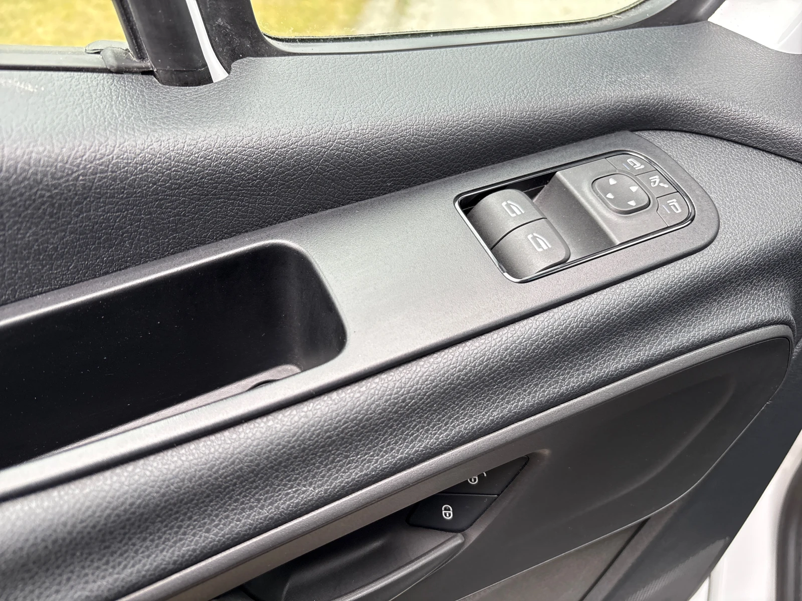 Mercedes-Benz Sprinter 317 KA 4X2 4325, снимка 10 - Бусове и автобуси - 53904171