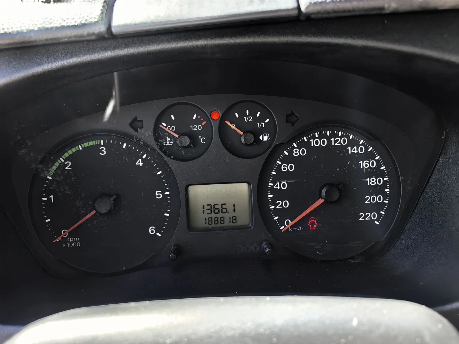 Ford Transit 110T300* 2.2TDCI* 115к.с* CAMERA* NAVI* TOP, снимка 8 - Бусове и автобуси - 54132749