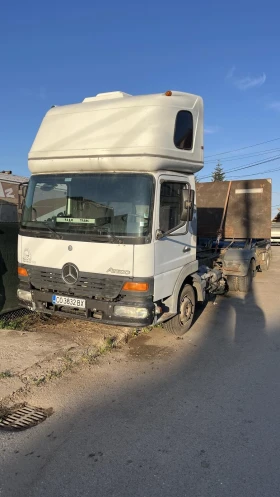  Mercedes-Benz 817