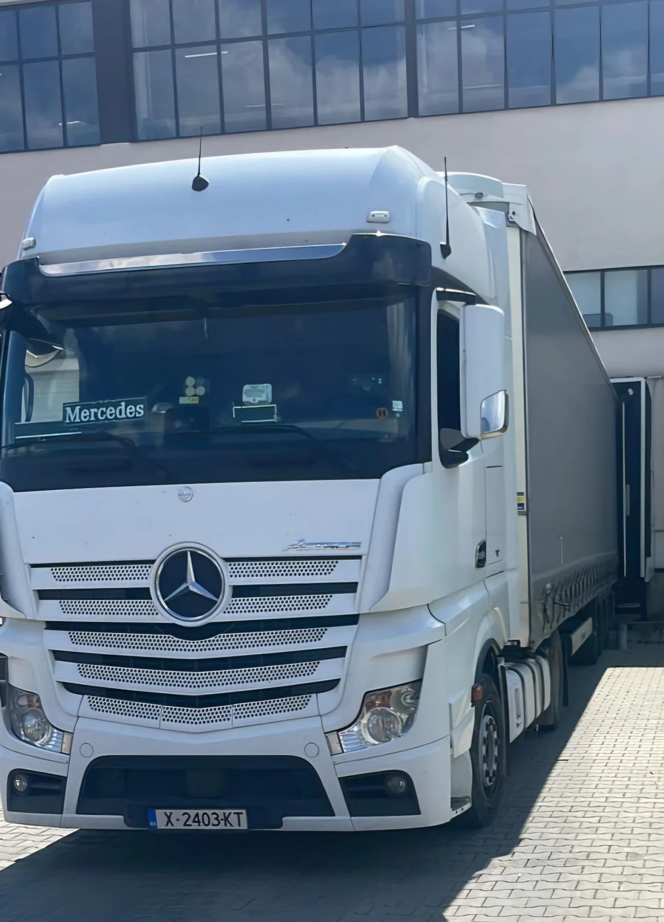 Mercedes-Benz Actros 1845 GigaSpace