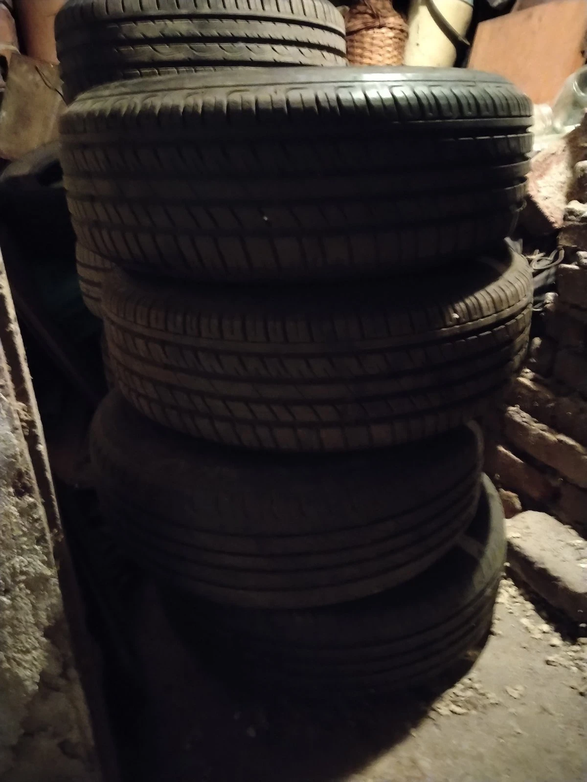 ���� � ������ 195/65R15 �� Mercedes-Benz 124 | Mobile.bg � ����������� 2