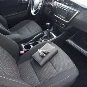 Toyota Auris 20 D4D навигация камера, снимка 10