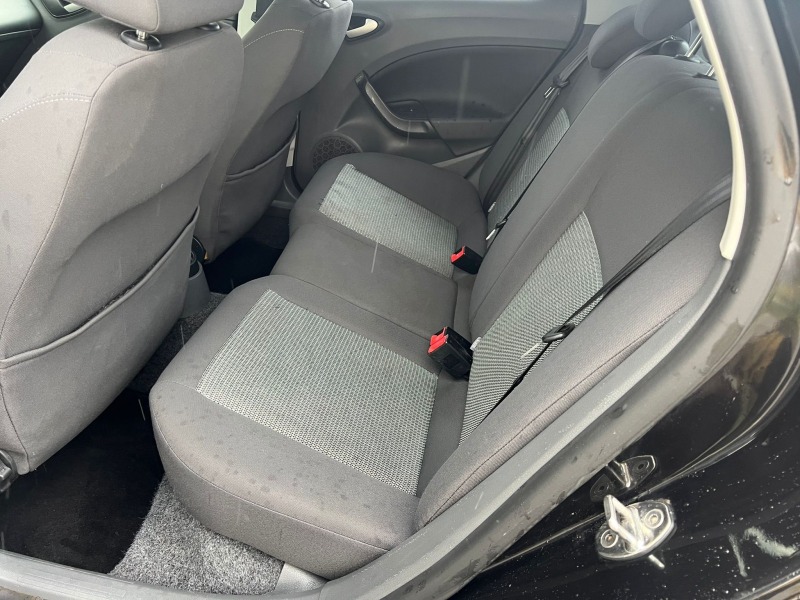 Seat Ibiza 1.2I KLIMATIK , снимка 14 - Автомобили и джипове - 46398500