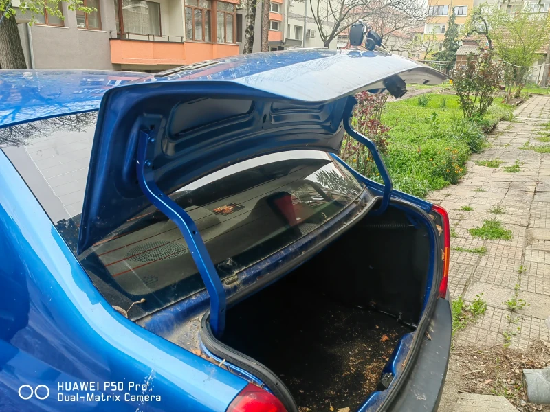 Dacia Logan, снимка 4 - Автомобили и джипове - 52361924