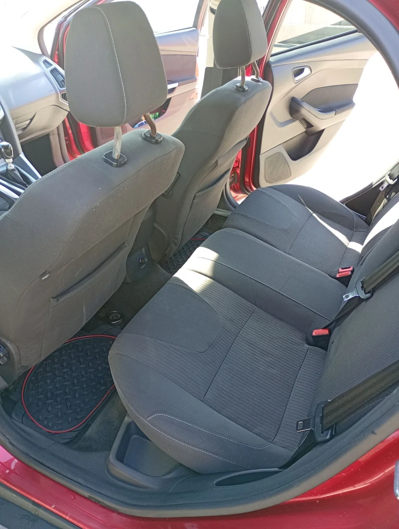Ford Focus 1.6t, снимка 13 - Автомобили и джипове - 52502782