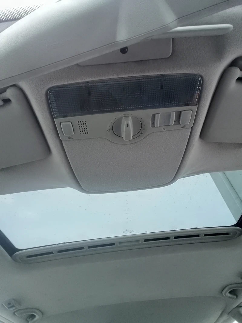 VW Golf 2.0 метан, снимка 7 - Автомобили и джипове - 52132315