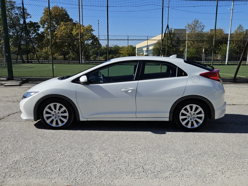 Honda Civic 1.8i-VTEC F1 Automatic, снимка 8 - Автомобили и джипове - 52144262