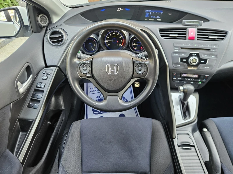 Honda Civic 1.8i-VTEC F1 Automatic, снимка 11 - Автомобили и джипове - 52144262