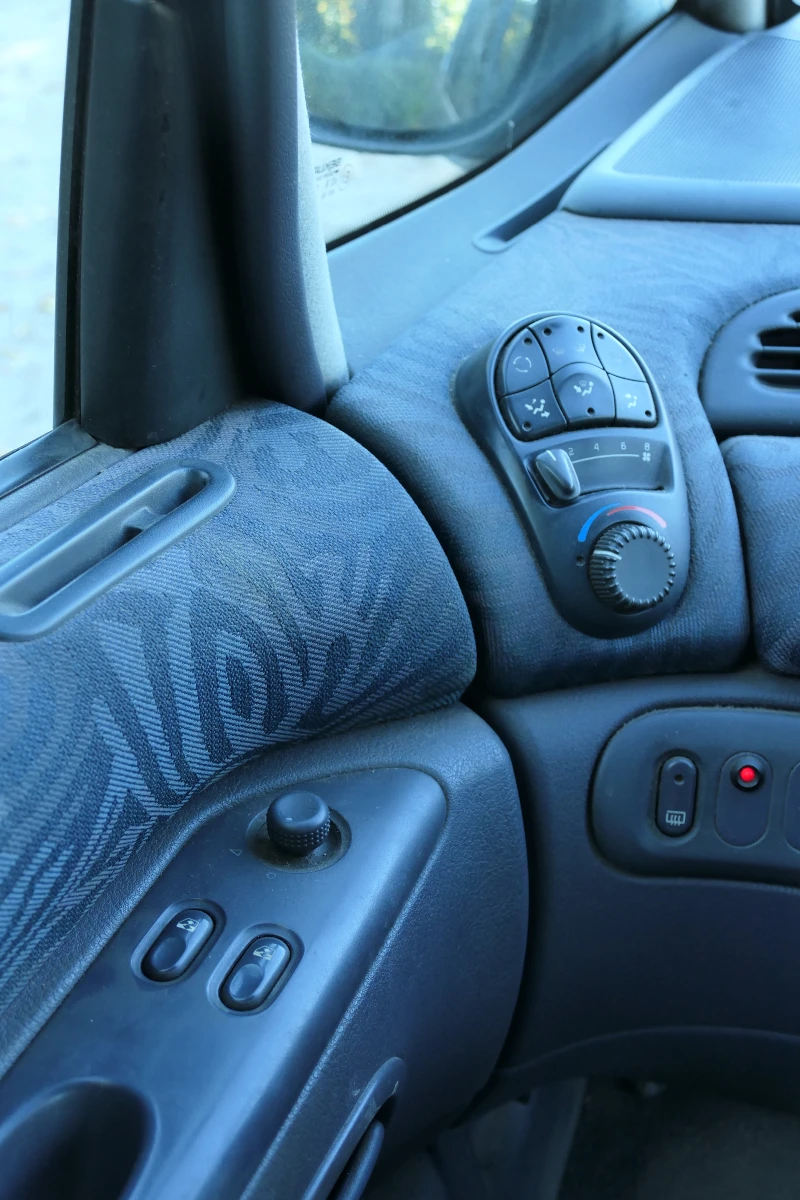 Renault Espace, снимка 6 - Автомобили и джипове - 52587712