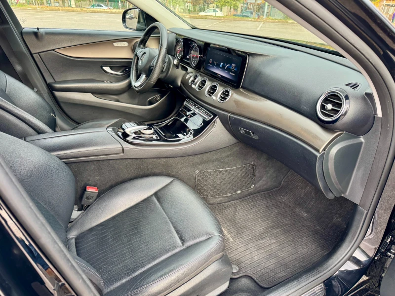 Mercedes-Benz E 220 CDI 9G AMG XENON LED NAVI, снимка 12 - Автомобили и джипове - 52474473