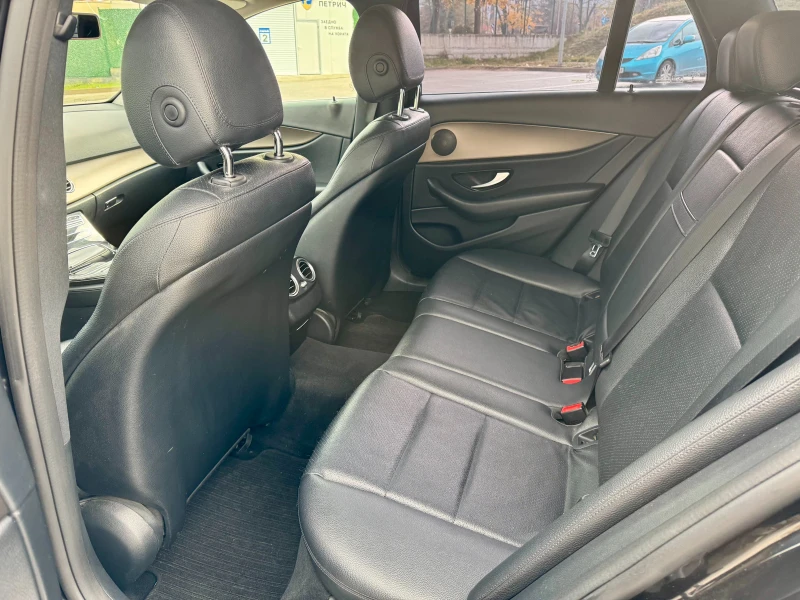 Mercedes-Benz E 220 CDI 9G AMG XENON LED NAVI, снимка 10 - Автомобили и джипове - 52474473