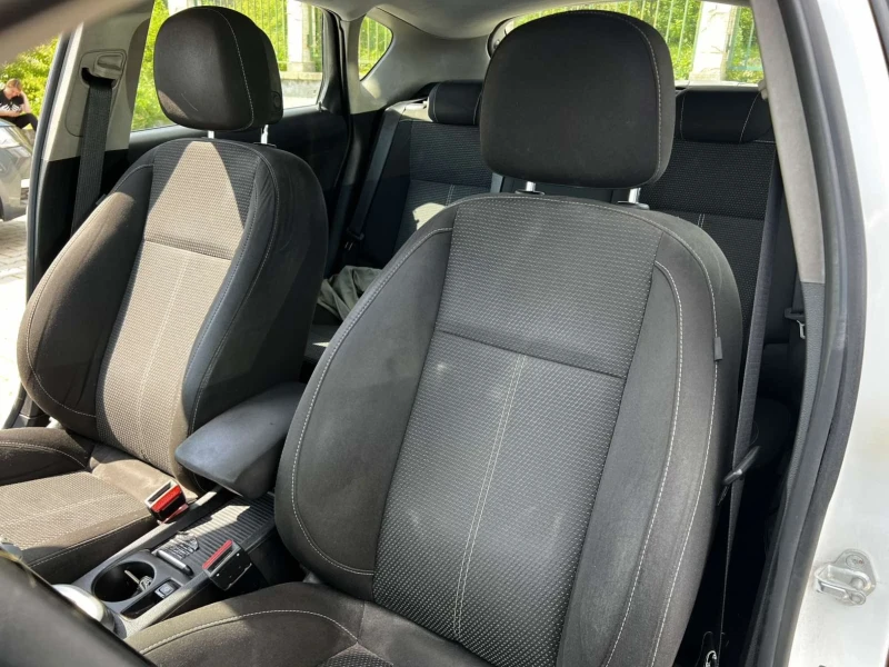 Opel Astra 2.0 TDCI COSMO, снимка 10 - Автомобили и джипове - 52828616