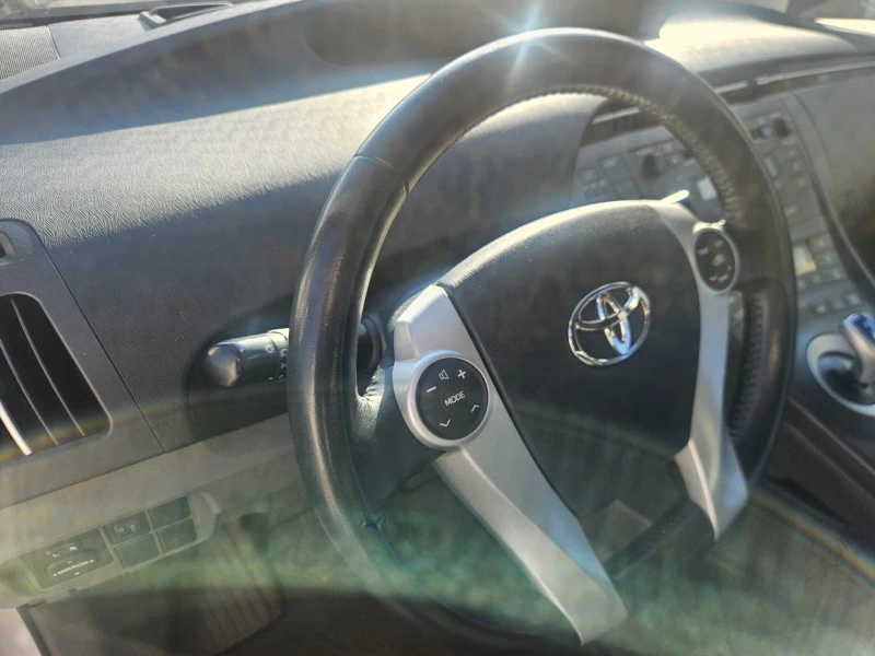 Toyota Prius НОВА !!!, снимка 7 - Автомобили и джипове - 52838569