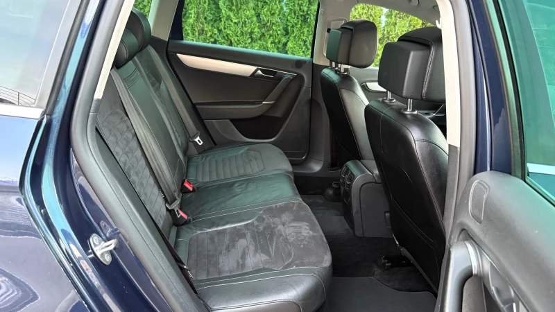 VW Passat 2.0-170 kc. HIGH-LINE- ПАНОРАМА, снимка 14 - Автомобили и джипове - 52881444