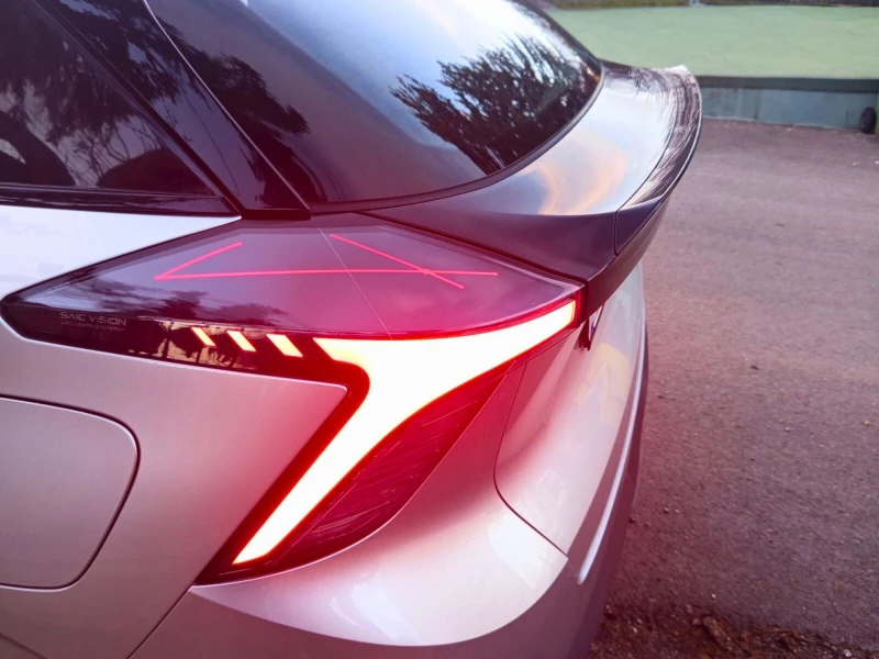 Mg MG4 SE 51 KW, снимка 13 - Автомобили и джипове - 53446889