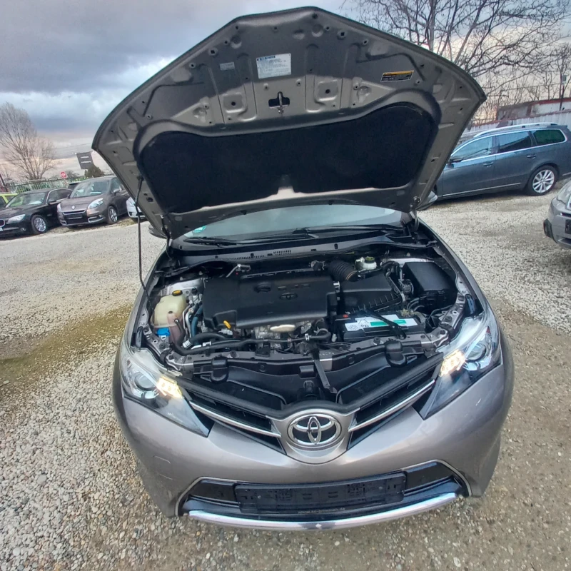 Toyota Auris 20 D4D навигация камера, снимка 15 - Автомобили и джипове - 53565009