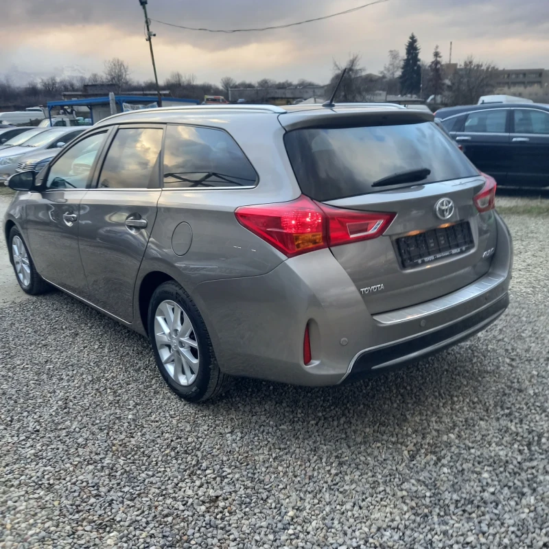 Toyota Auris 20 D4D навигация камера, снимка 7 - Автомобили и джипове - 53565009