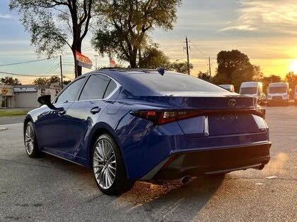 Lexus IS 300 * ULTRA LUXURY* Автокредит(Цена до БГ), снимка 4 - Автомобили и джипове - 53358529