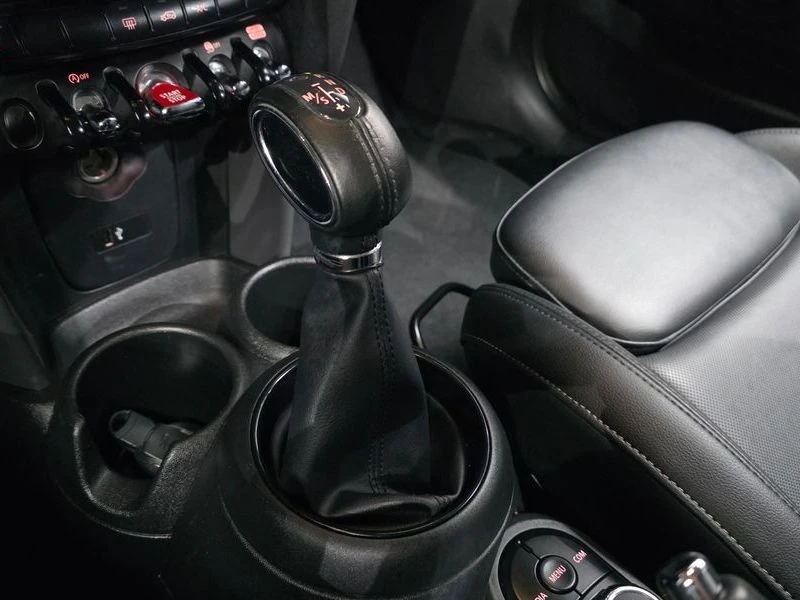 Mini Cooper Standard| 136к.с.| ВКЛ.ТЕХНОТЕСТ, снимка 9 - Автомобили и джипове - 55642756