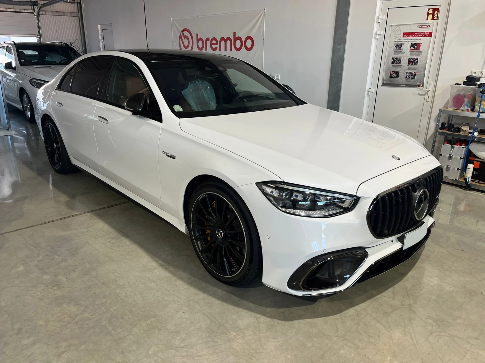 Mercedes-Benz S 63 AMG E-PERF CARBON CERAMIC BURMEISTER 4D 3xTV DESIGNO, снимка 1