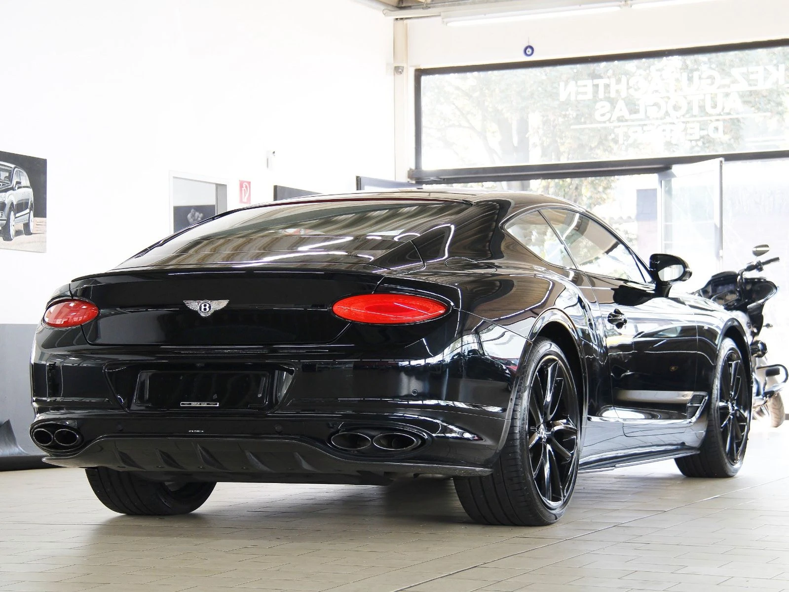 Bentley Continental gt V8/ CARBON/MULLINER/BLACKLINE/NAIM/PANO/HEAD UP/22 - изображение 4