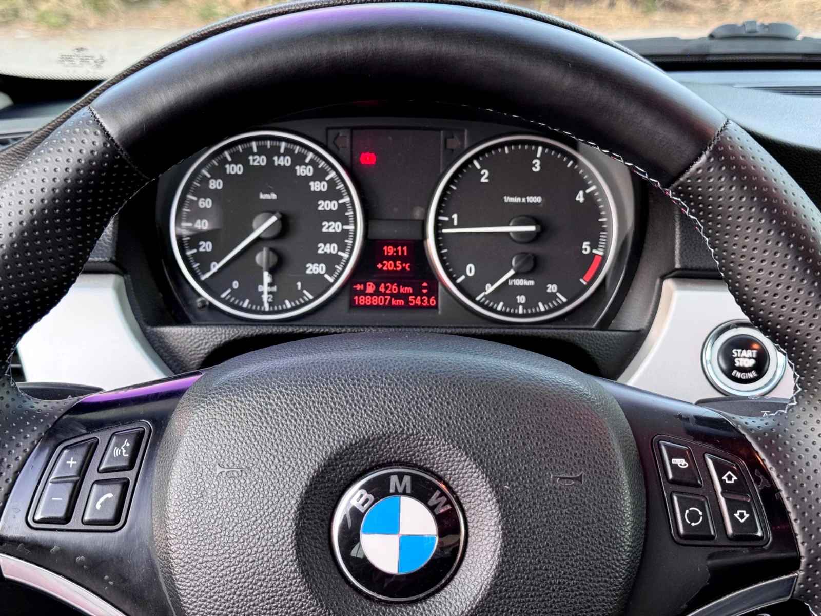 BMW 320 D - изображение 8